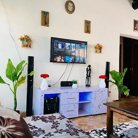 Jambo Diani 1-Bedroom Apartment Close To The Beach 迪亚尼海滩 外观 照片