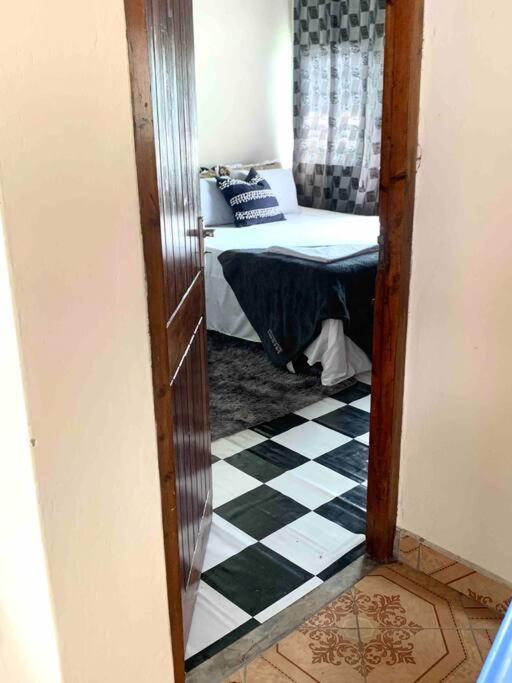 Jambo Diani 1-Bedroom Apartment Close To The Beach 迪亚尼海滩 外观 照片